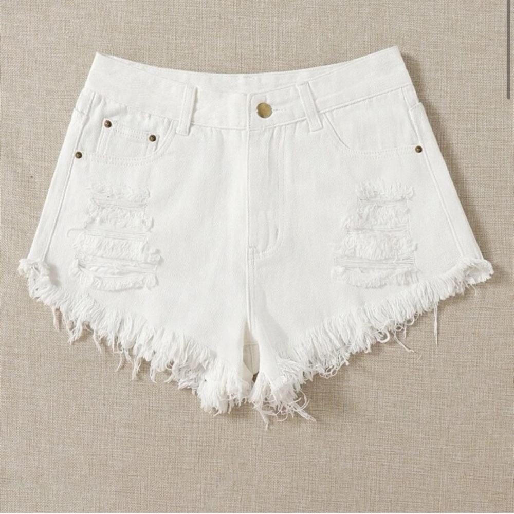 SHEIN Destroyed Fray Hem Denim Shorts